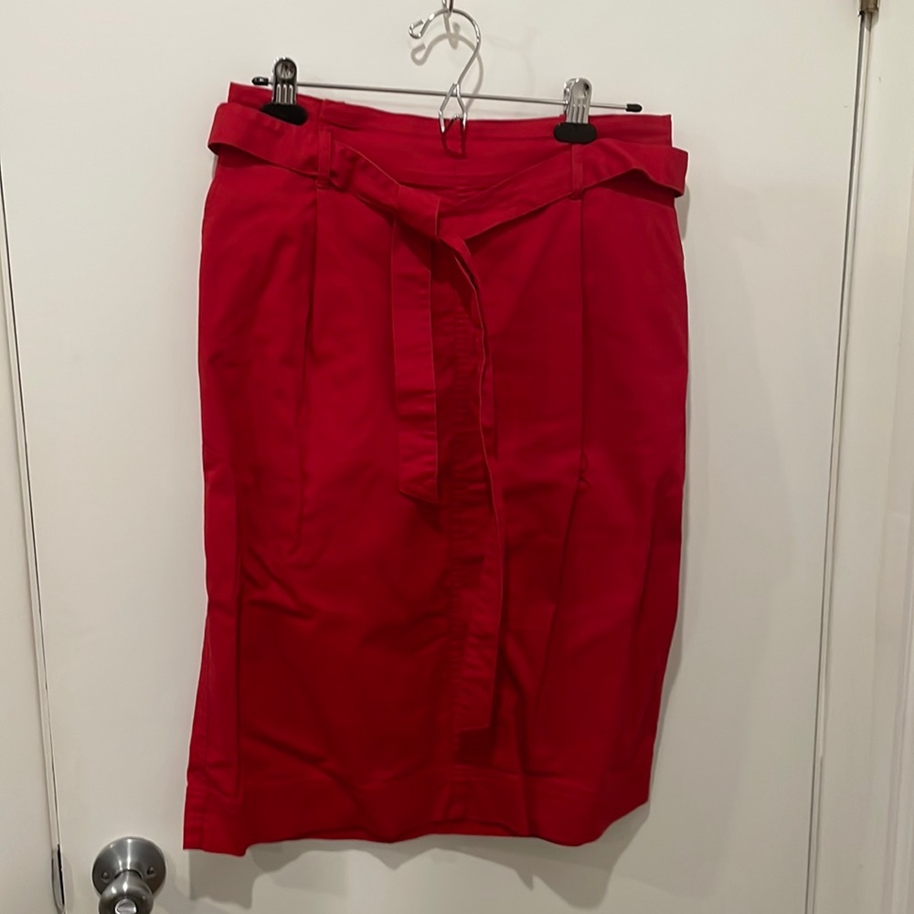 Red Uniqlo skirt, size Large
